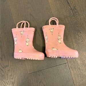 Pink girls warm rain boots 4T very good condition